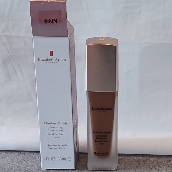 Elizabeth Arden Flawless Finish Skincaring Buildable Foundation Choose Shade - Picture 7 of 13